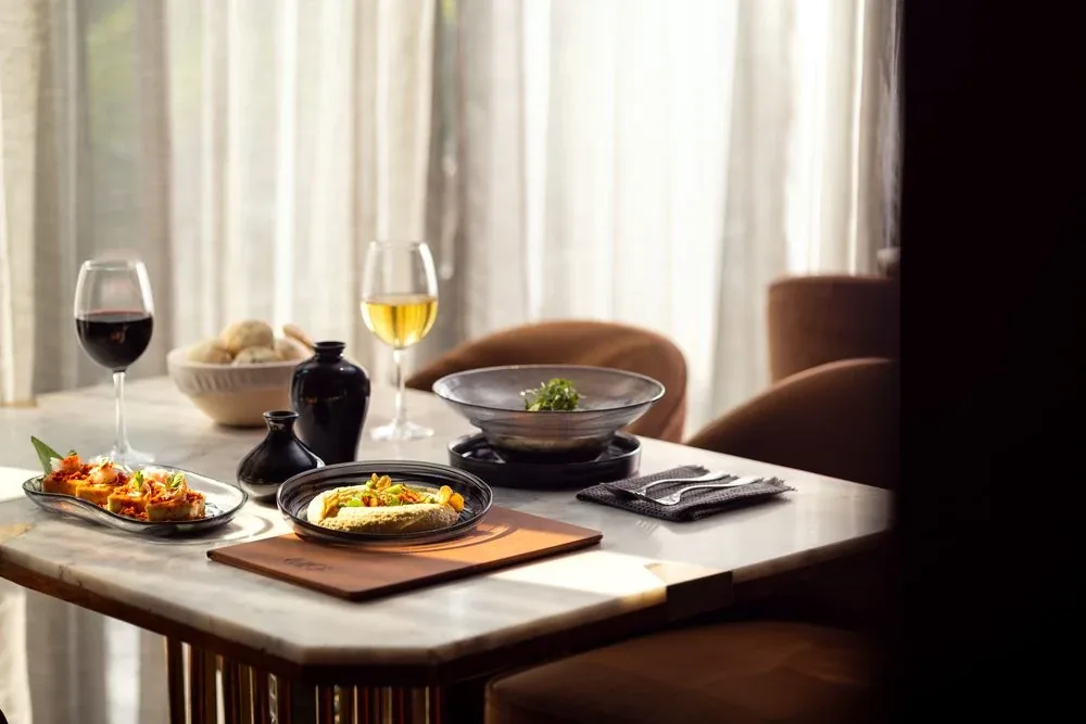 Somtom & Edamame Hummus - Chica signature dish