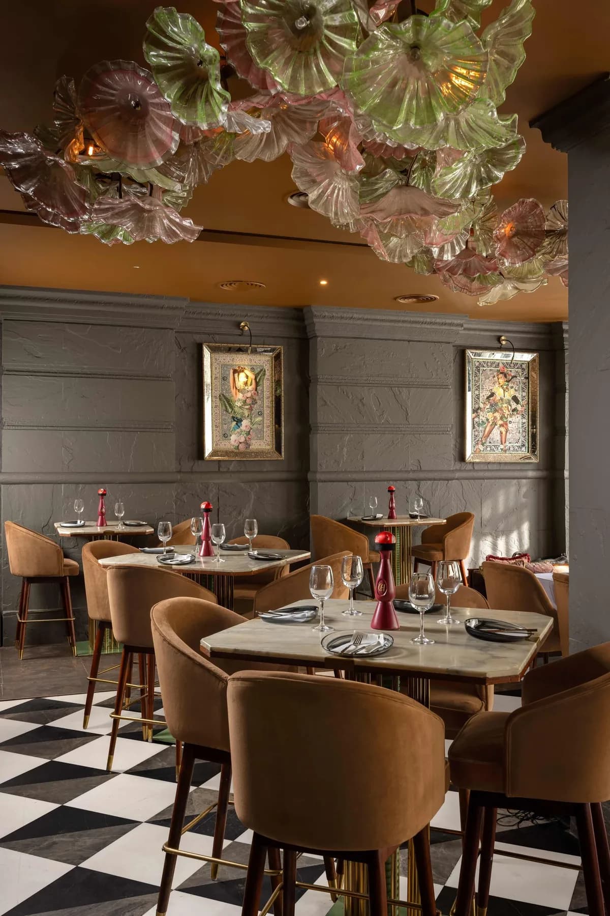 Chica Delhi — warm earthy interiors with ambient lighting